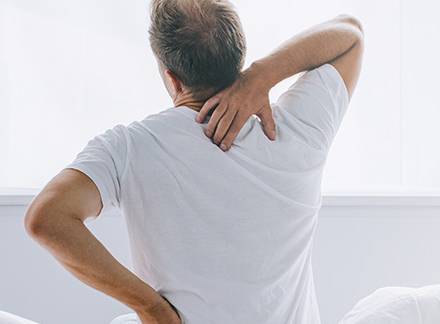 https://www.texaspainphysicians.com/wp-content/uploads/2020/11/dallas-upper-back-pain-doctor.jpg